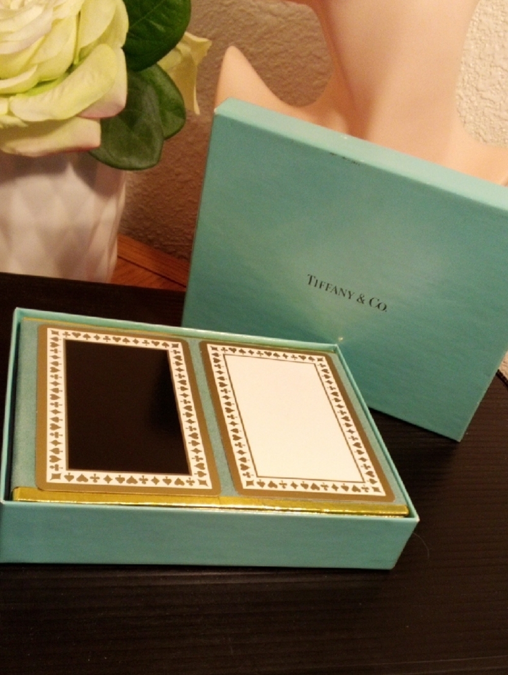 Tiffany & Co. Turquoise Gift Box with Black and White Card Set